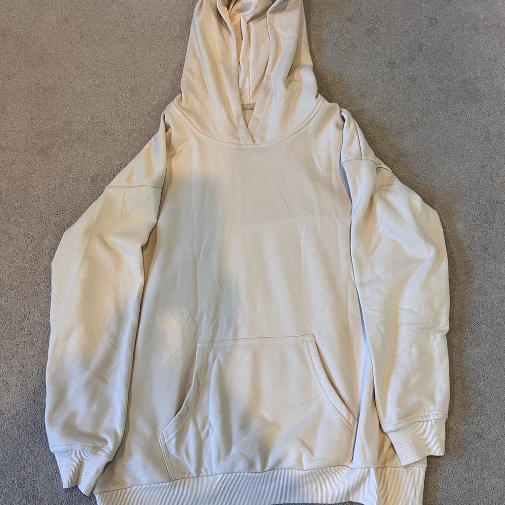 New Oversized Cream Colored Hoodie with pockets